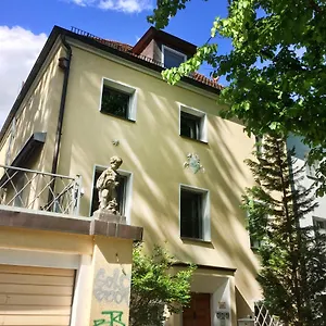 Apartment Quiet In Tempelhof